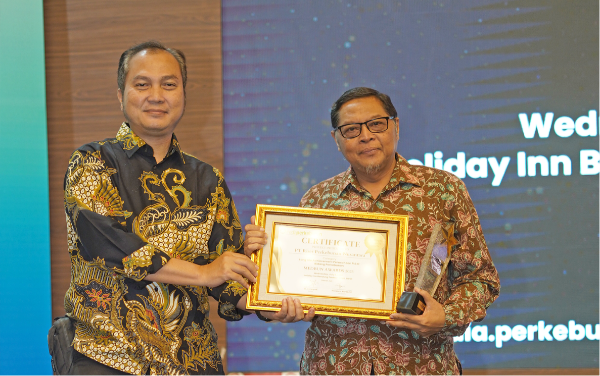 PT Riset Perkebunan Nusantara Raih Long Life Achievement Bidang RnD Perkebunan di Medbun Awards 2025